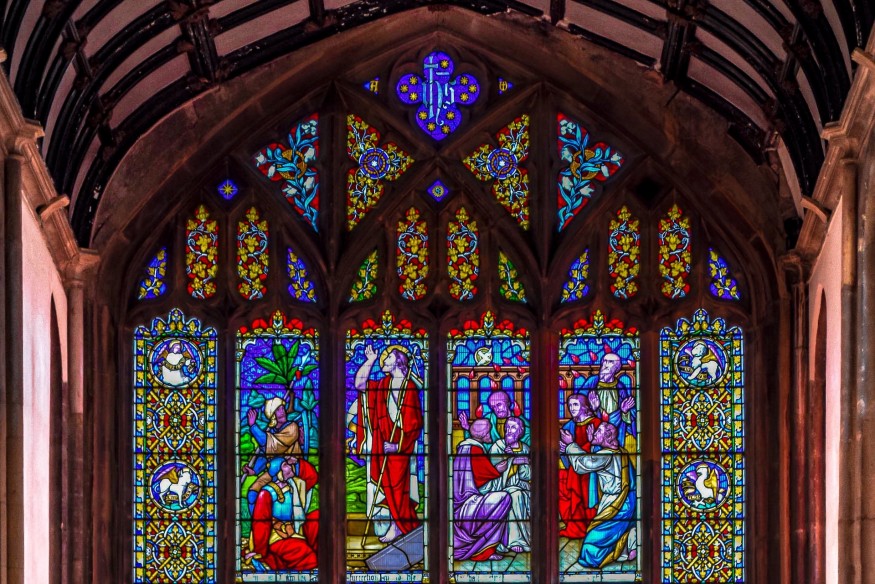 Bayside returns as Sunday Service pays respect to Queen