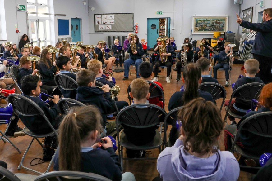 Star Rhys Ifans salutes pioneering children's music project