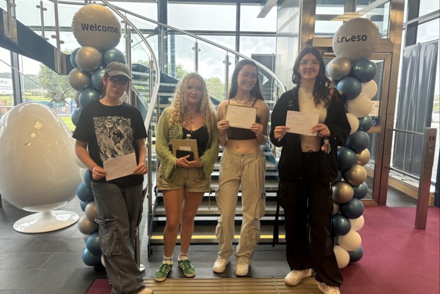 Llandrillo students deliver an exceptional set of results