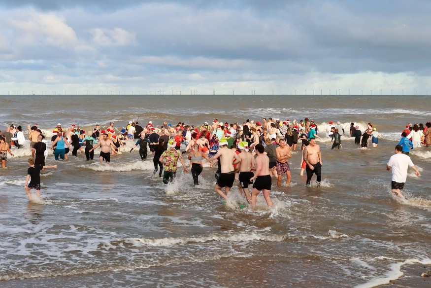 Fear of dangerous waves halts Rhyl's New Year Dip