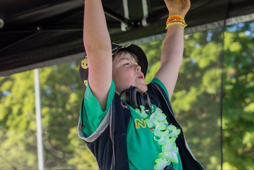 10 year old DJ releases debut Welsh-language dance track