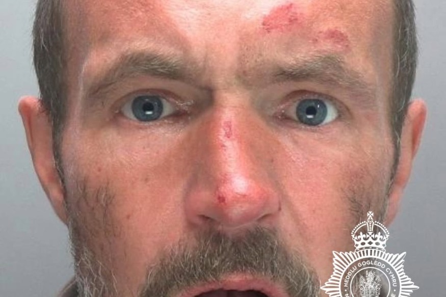 Colwyn Bay man jailed for burglary and racial harassment